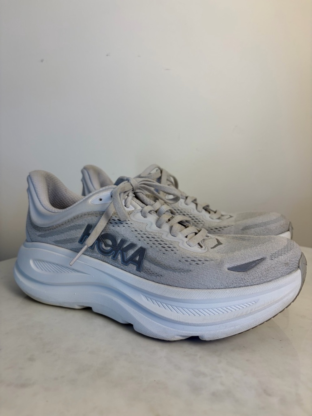 Hoka One Bondi 9 Sneakers Running Shoes Women's Size 9 Stardust Silver White